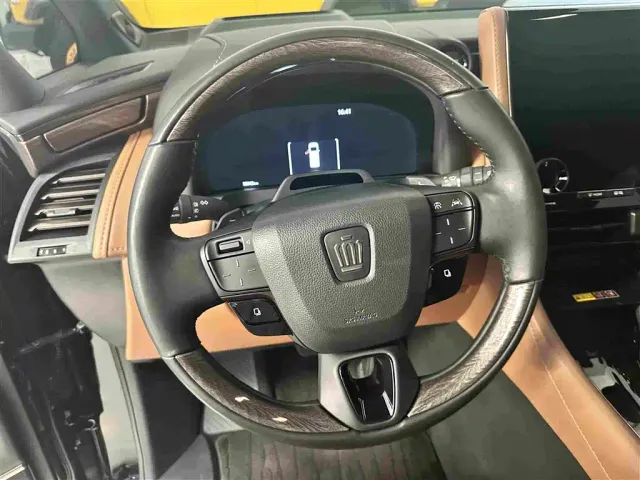 Toyota Vellfire — Фото автомобиля 5