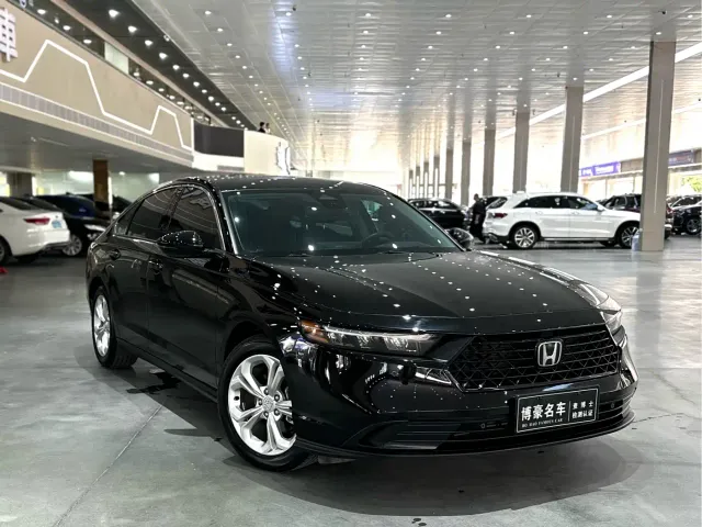Honda Accord — Фото автомобиля 4