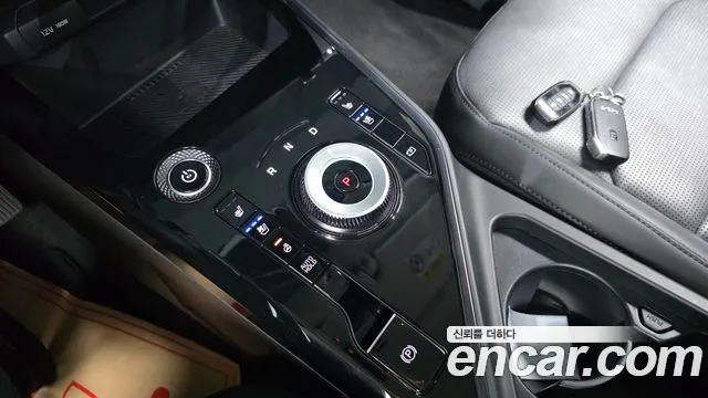 Kia Niro — Фото автомобиля 12