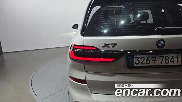 BMW X7 — Фото автомобиля 17