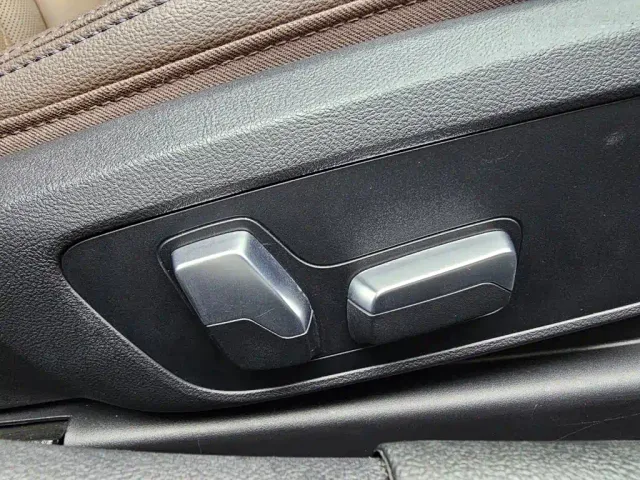 BMW 3 Series — Фото автомобиля 10