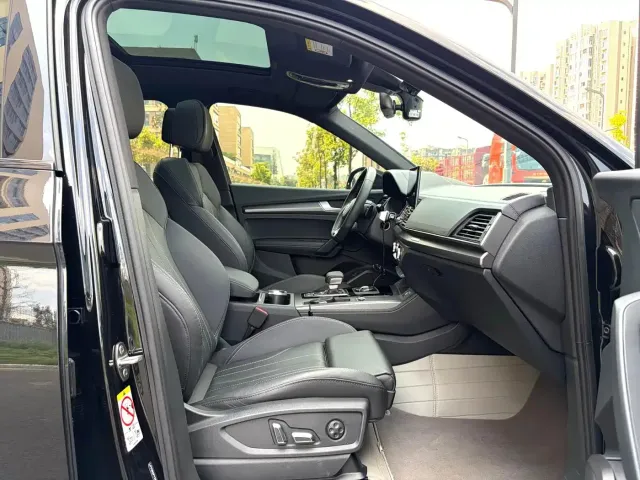 Audi Q5L — Фото автомобиля 9