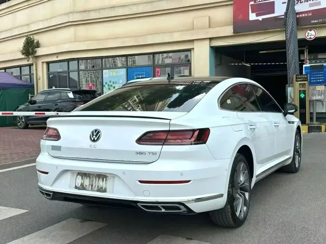 Volkswagen CC — Фото автомобиля 7