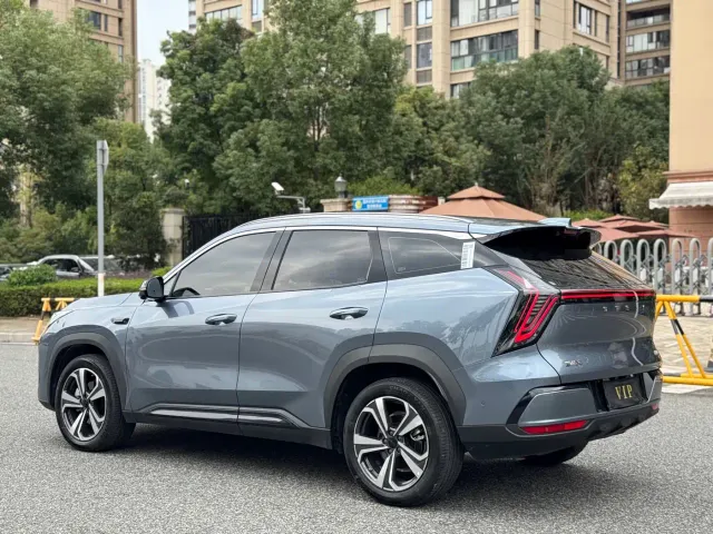 Geely Boyue L — Фото автомобиля 5