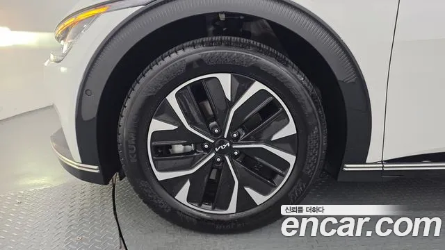 Kia EV6 — Фото автомобиля 5