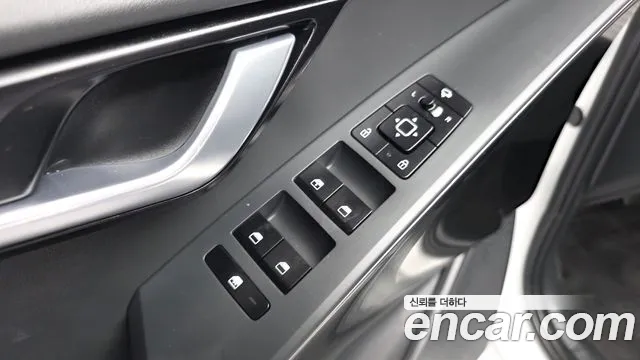 Kia Niro New — Фото автомобиля 23