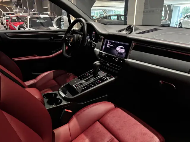 Porsche Macan — Фото автомобиля 19