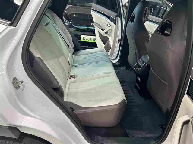 BYD Song PLUS — Фото автомобиля 18