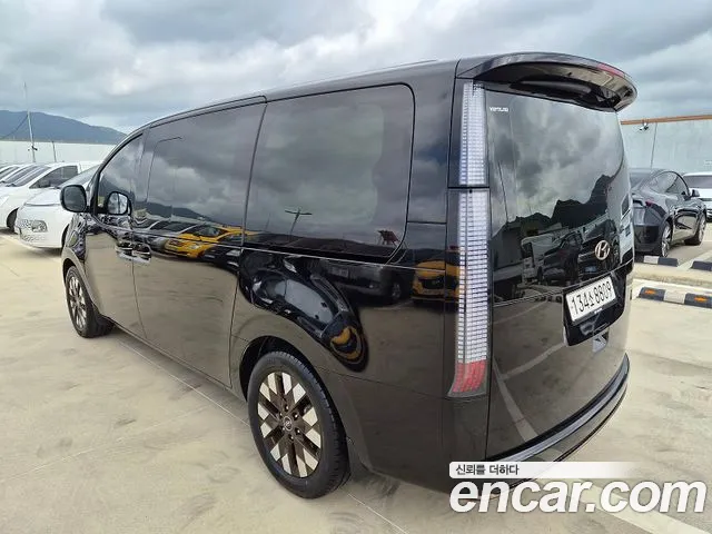 Hyundai Staria — Фото автомобиля 2
