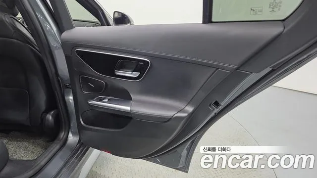 Mercedes-Benz C-Class — Фото автомобиля 25