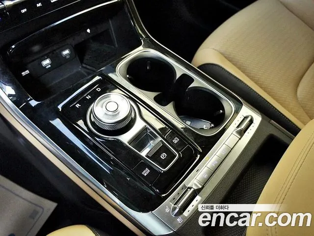 Kia Carnival 4th Gen — Фото автомобиля 11