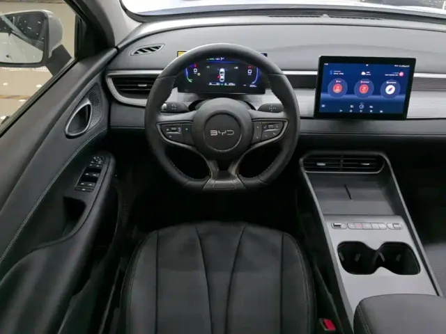 BYD Seal 05 DM-i — Фото автомобиля 10