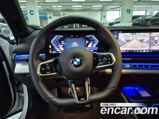 BMW 5 Series — Фото автомобиля 11