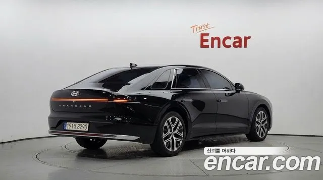 Hyundai Grandeur GN7 — Фото автомобиля 2
