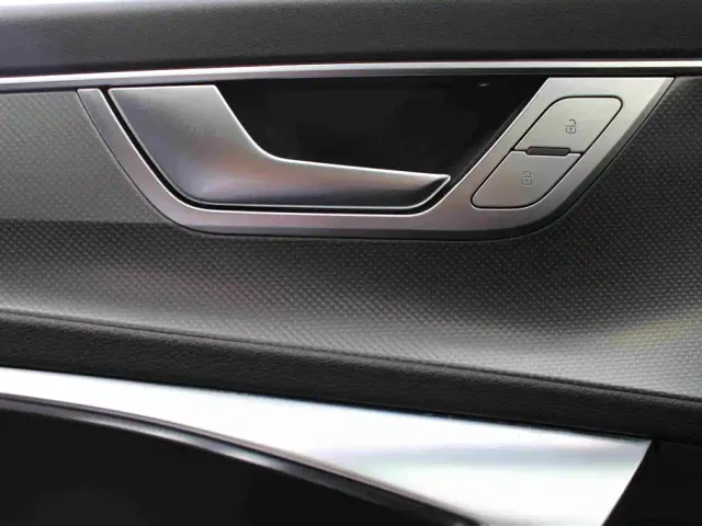 Audi A6L — Фото автомобиля 17