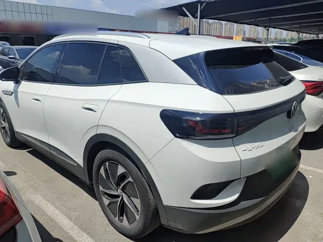 Volkswagen ID.4 Crozz — Фото автомобиля 4