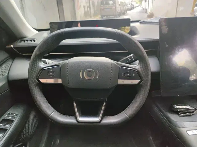 Changan Qiyuan A05 — Фото автомобиля 13