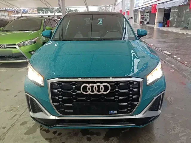 Audi Q2L — Фото автомобиля 2