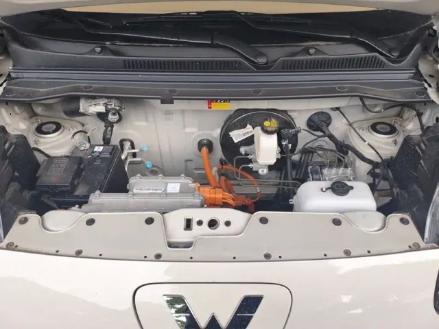 Wuling Hongguang Mini EV — Фото автомобиля 21