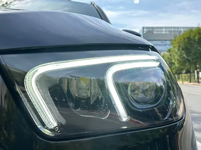Mercedes-Benz GLE-Class — Фото автомобиля 3