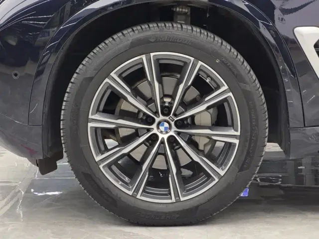BMW X5 — Фото автомобиля 4