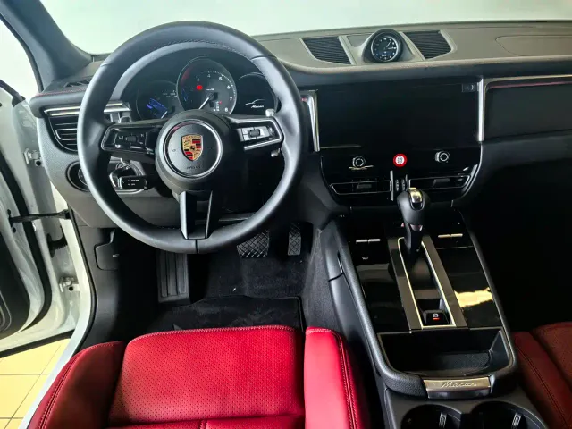 Porsche Macan — Фото автомобиля 7