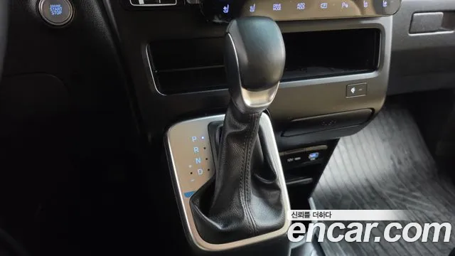 Hyundai Staria Staria — Фото автомобиля 8