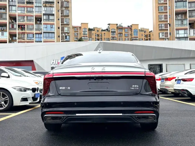 Hongqi H5 — Фото автомобиля 8