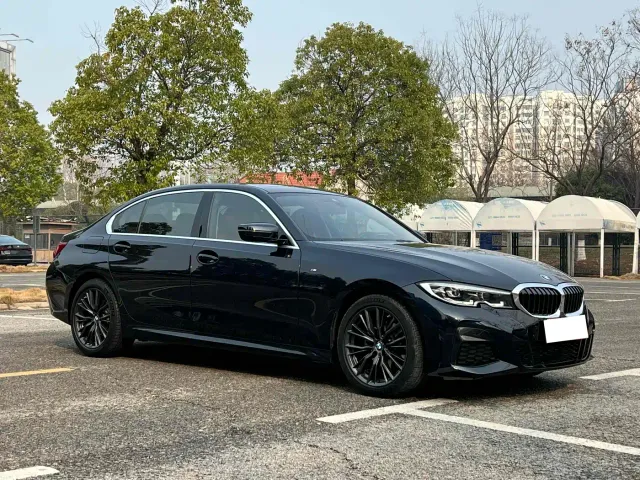 BMW 3 Series — Фото автомобиля 3