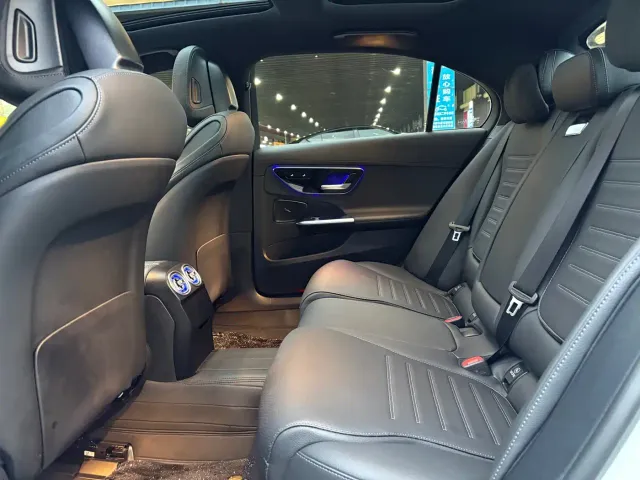 Mercedes-Benz C-Class — Фото автомобиля 13