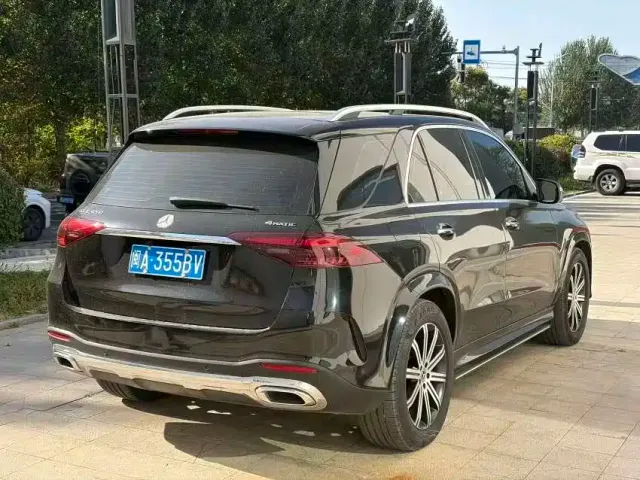 Mercedes-Benz GLE-Class — Фото автомобиля 4