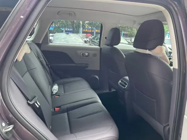 Leapmotor Leapmotor B10 2025 510 Joy Edition — Фото автомобиля 11