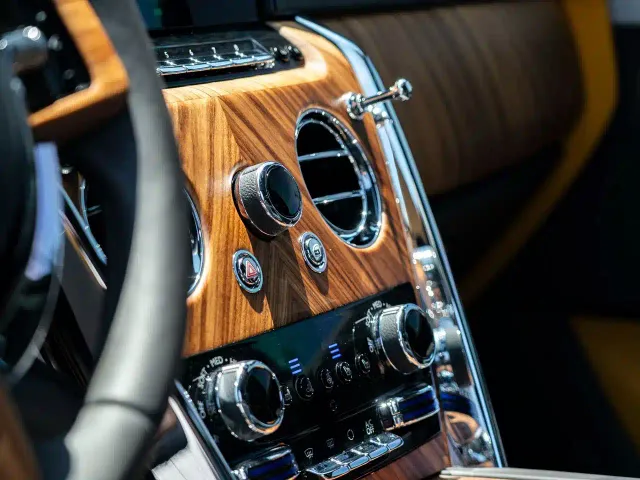 Rolls-Royce Cullinan — Фото автомобиля 10