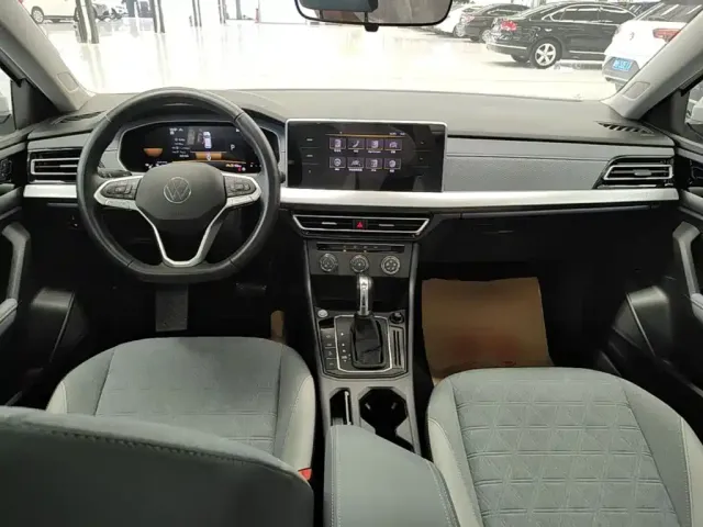 Volkswagen Lavida 2023 300TSI DSG Comfort Edition — Фото автомобиля 5