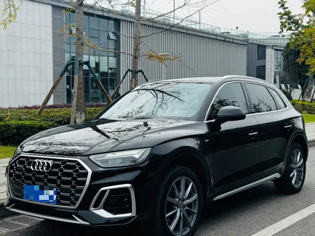 Фотография автомобиля — Audi Q5L