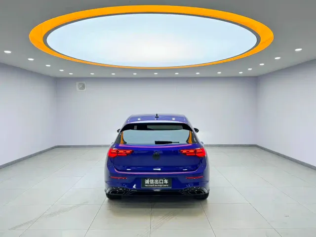Volkswagen Golf — Фото автомобиля 5