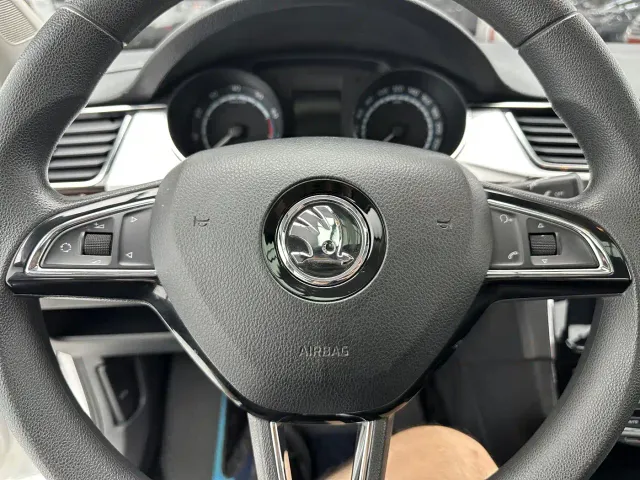 Skoda Rapid — Фото автомобиля 12