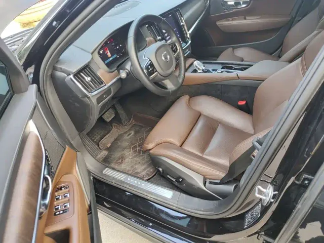 Volvo S90 — Фото автомобиля 12