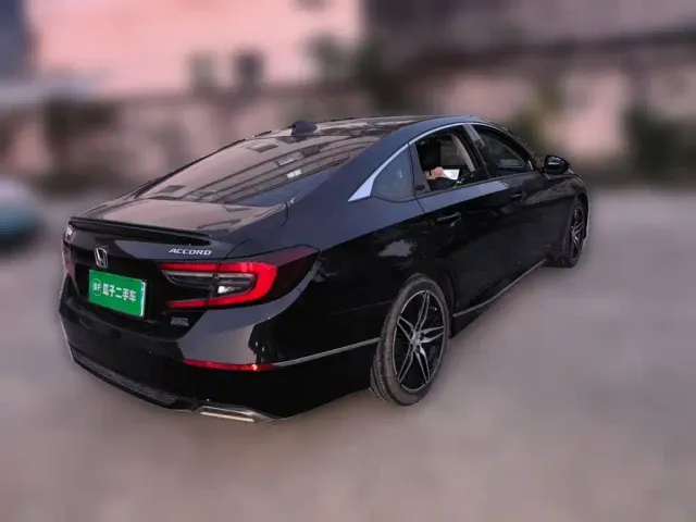 Honda Accord — Фото автомобиля 4