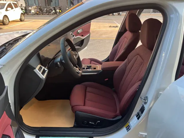 BMW i3 — Фото автомобиля 6