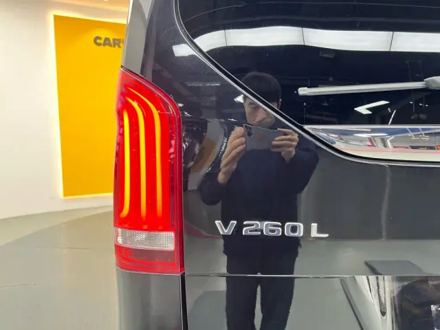 Mercedes-Benz V-Class — Фото автомобиля 8