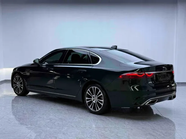 Jaguar XFL — Фото автомобиля 12