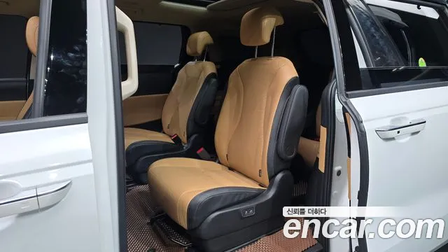 Kia Carnival 4th Gen — Фото автомобиля 16