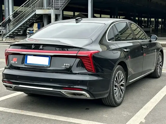 Hongqi H5 — Фото автомобиля 9