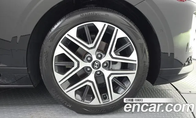 Hyundai Grandeur GN7 — Фото автомобиля 6