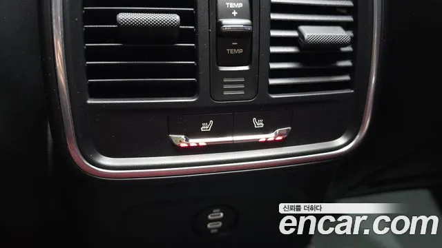 Porsche Macan — Фото автомобиля 24