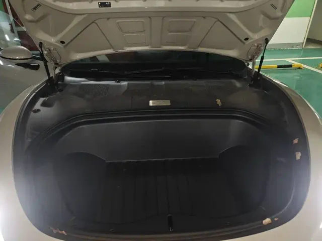 Xiaomi SU7 — Фото автомобиля 21