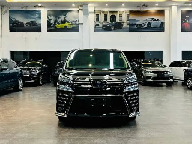Toyota Vellfire — Фото автомобиля 2