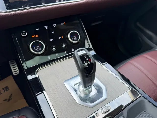 Land Rover Range Rover Evoque — Фото автомобиля 14