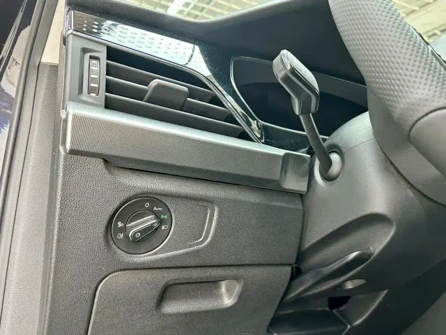 Volkswagen Passat — Фото автомобиля 20